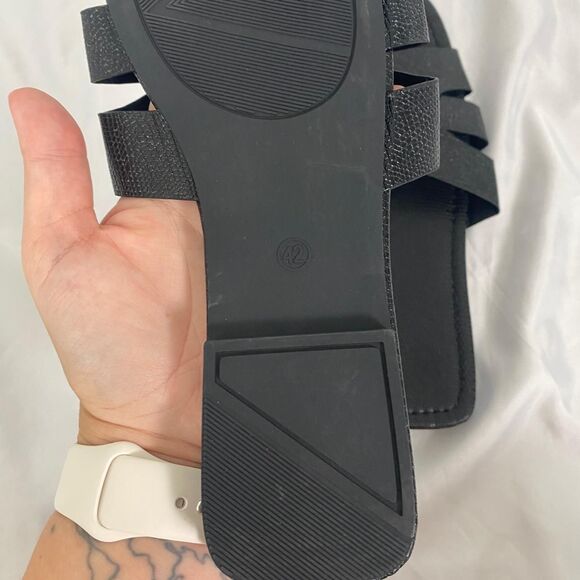 Black Flat Open Toe Elegant Embellished Cutout Slide Sandals EU 42 US 11.5 - Picture 5 of 8